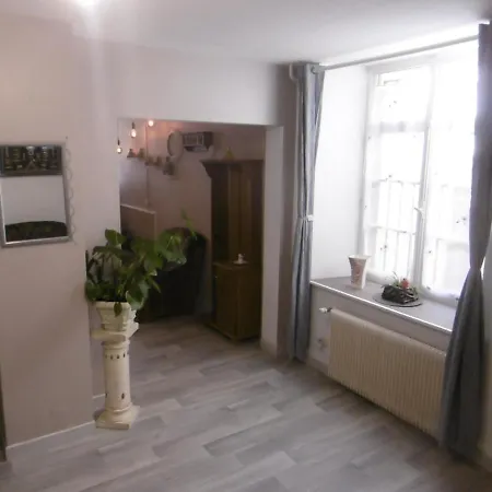 Au Pied De La Cathedrale Notre Dame 아파트 *