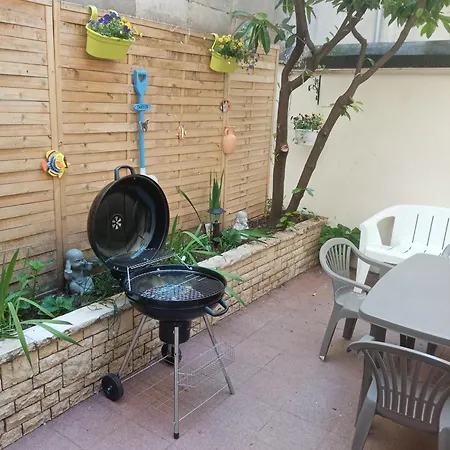 Au Pied De La Cathedrale Notre Dame * 볼로뉴쉬르메르