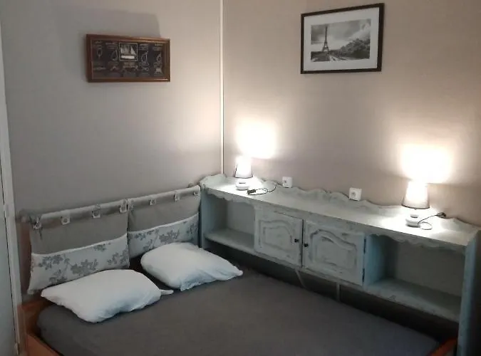 Au Pied De La Cathedrale Notre Dame Boulogne-sur-Mer